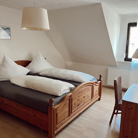 Ferienwohnung Moselflair Mit Direktem Blick Auf Die Mosel Und Weinberge Oberfell Luaran gambar