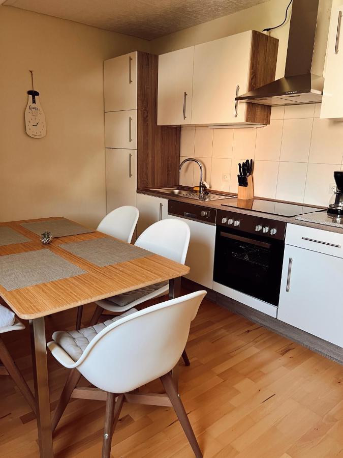 Ferienwohnung Moselflair Mit Direktem Blick Auf Die Mosel Und Weinberge Oberfell Luaran gambar